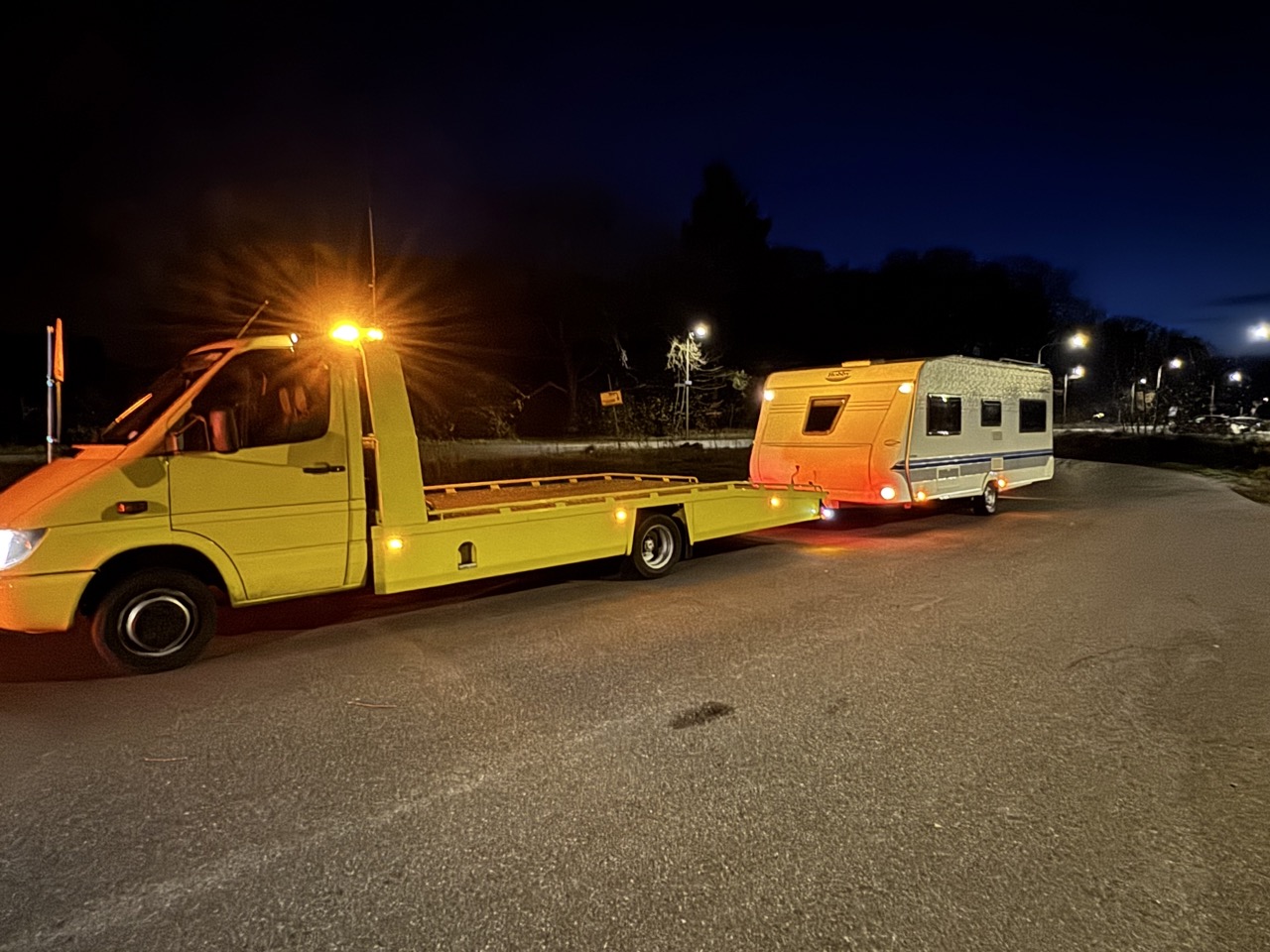 Caravan Breakdown Recovery rescue